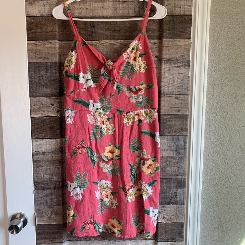 Hollister floral Women's Size L Casual Dress